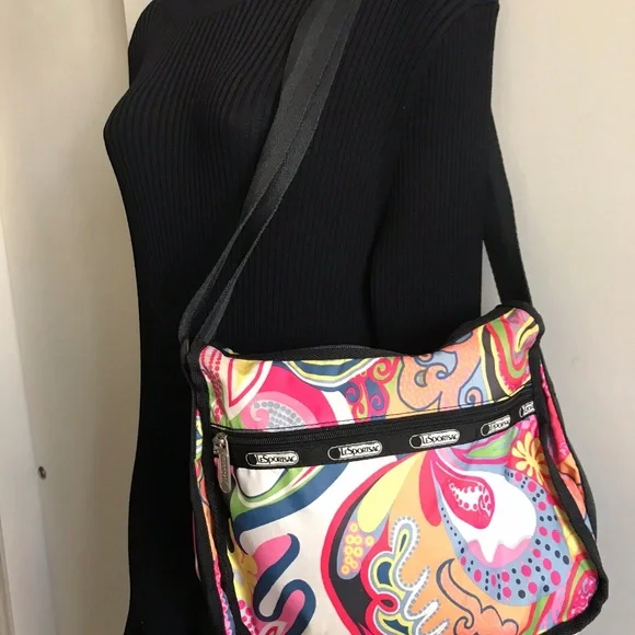 LE SPORTSAC Nylon Crossbody Bag With Adjustable St - Picture 6 of 8